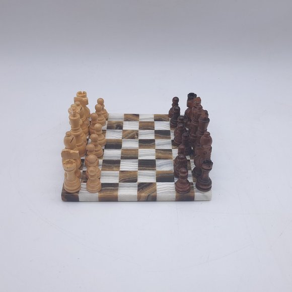 Marble Chess Set - Picture 1 of 11